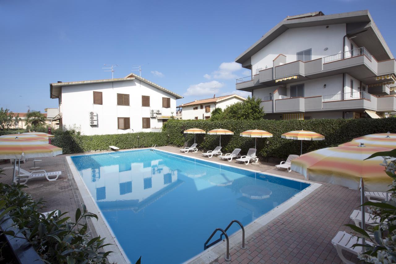 Hotel Rombino Fonteblanda Kültér fotó
